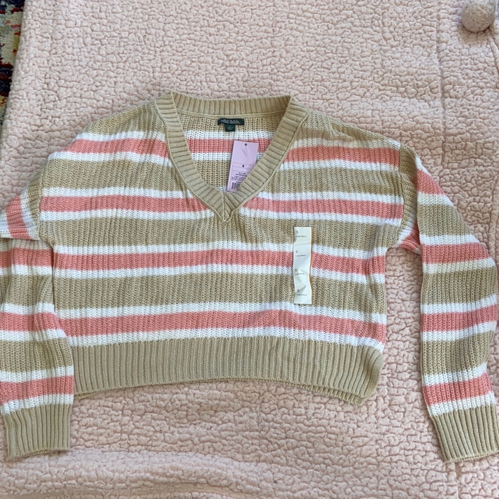 Cute trendy Sweater.